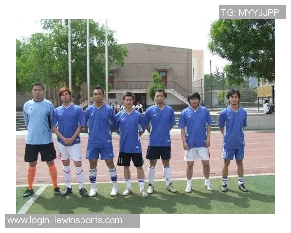 运动数据刘磊独家揭秘足球技巧与战术心得分享助你提升球技与比赛表现