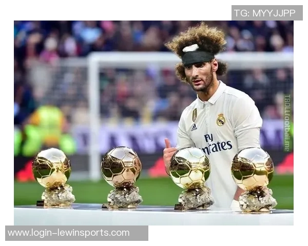 运动数据李伟专访从青涩少年到足球明星的成长之路回顾