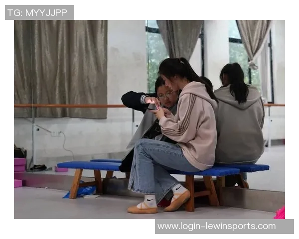 今年运动数据专访滑板女王陈娜揭秘成功背后的坚持与热爱之路 今年运动数据专访滑板女王陈娜揭秘成功背后的坚持与热爱之路