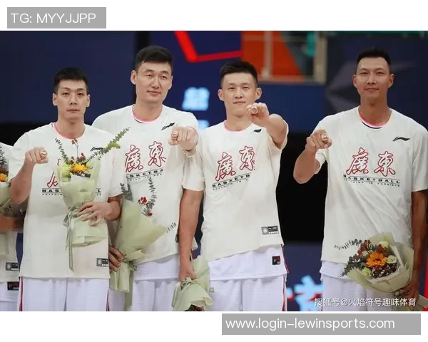 实时新闻上海极限运动队区域防守分析与战术得失探讨 实时新闻上海极限运动队区域防守分析与战术得失探讨