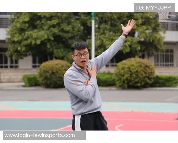 实时新闻上海飞盘队进攻分析优缺点与未来提升方向探讨